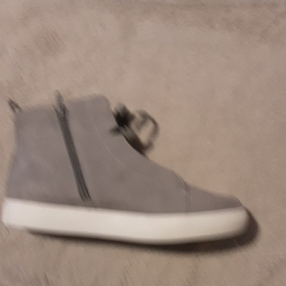 Coconuts by Matisse Women's Light Gray High-Top Sneakers - Picture 4 of 8